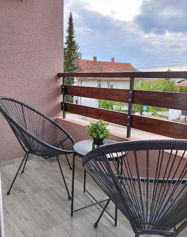 Apartmani Zat Soko Banja Esterno foto